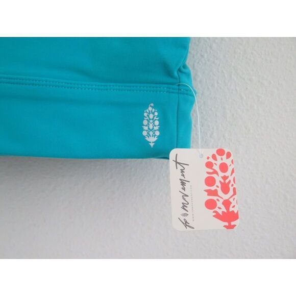 Free People Movement Women's Sz M Wavy Waters Blue Hearts A Flutter Sports Bra - Picture 7 of 7